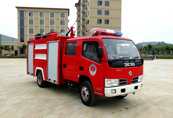 3噸東風福瑞卡水罐消防車